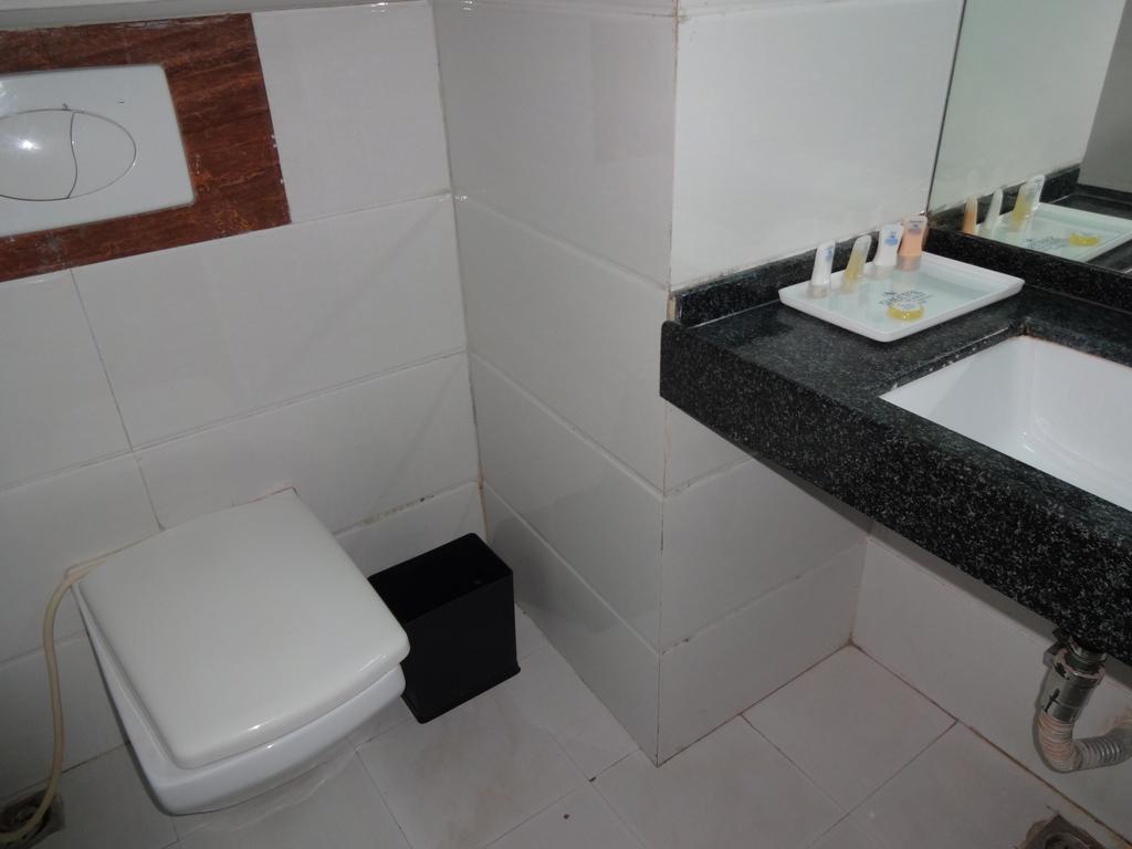 Sheetal International Rain Basera Rāipur Szoba fotó