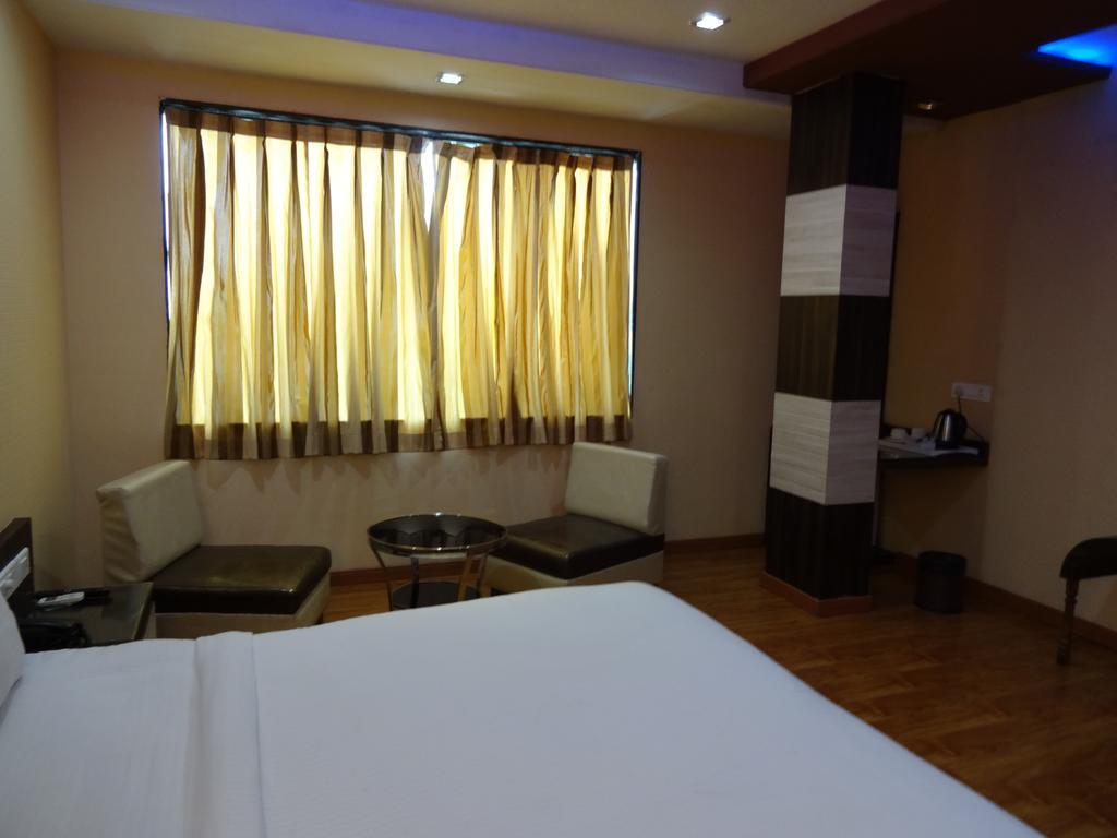 Sheetal International Rain Basera Rāipur Szoba fotó