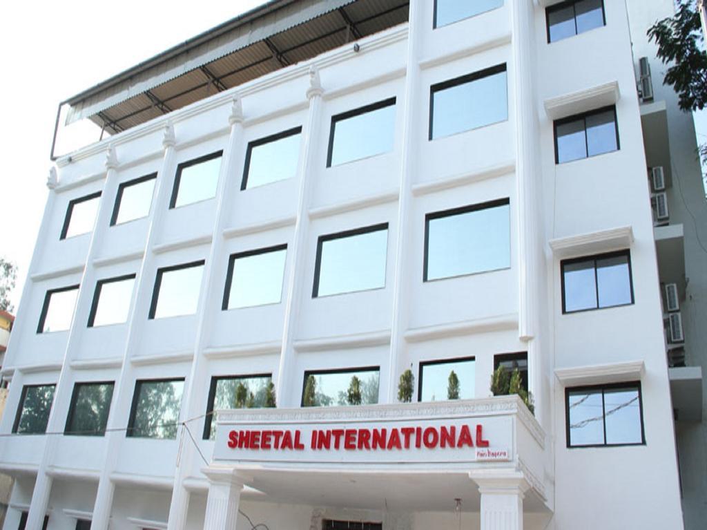 Sheetal International Rain Basera Rāipur Kültér fotó